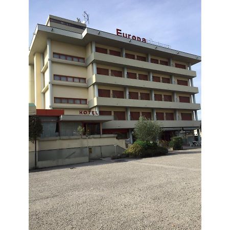 Hotel Palace روفيغو المظهر الخارجي الصورة