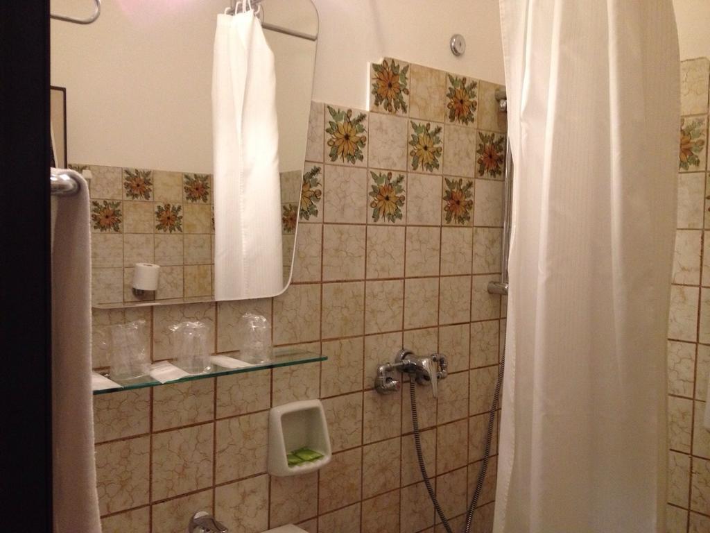 Hotel Palace روفيغو المظهر الخارجي الصورة
