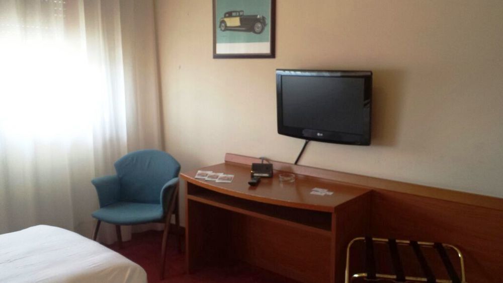 Hotel Palace روفيغو المظهر الخارجي الصورة