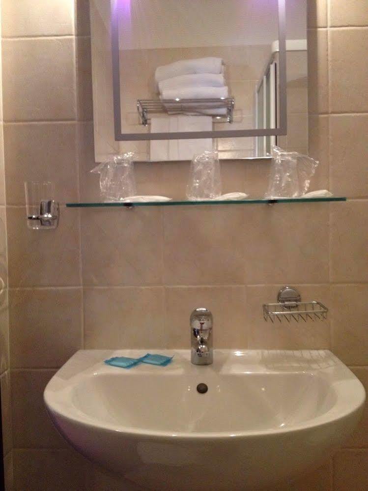 Hotel Palace روفيغو المظهر الخارجي الصورة